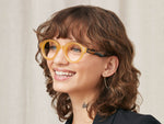 Model is wearing The GREPS in size 44 in Honey/Tortoise