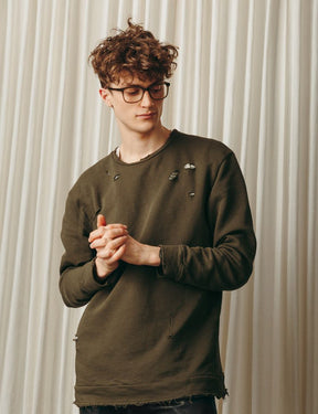 Model is wearing The PAT in size 49 in Sage