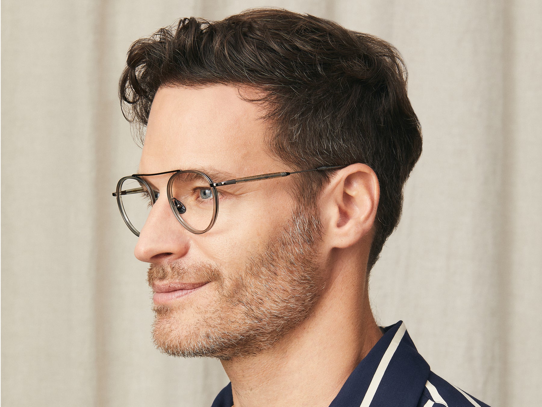 Model is wearing The PUPIK in size 47 in Sage/Pewter