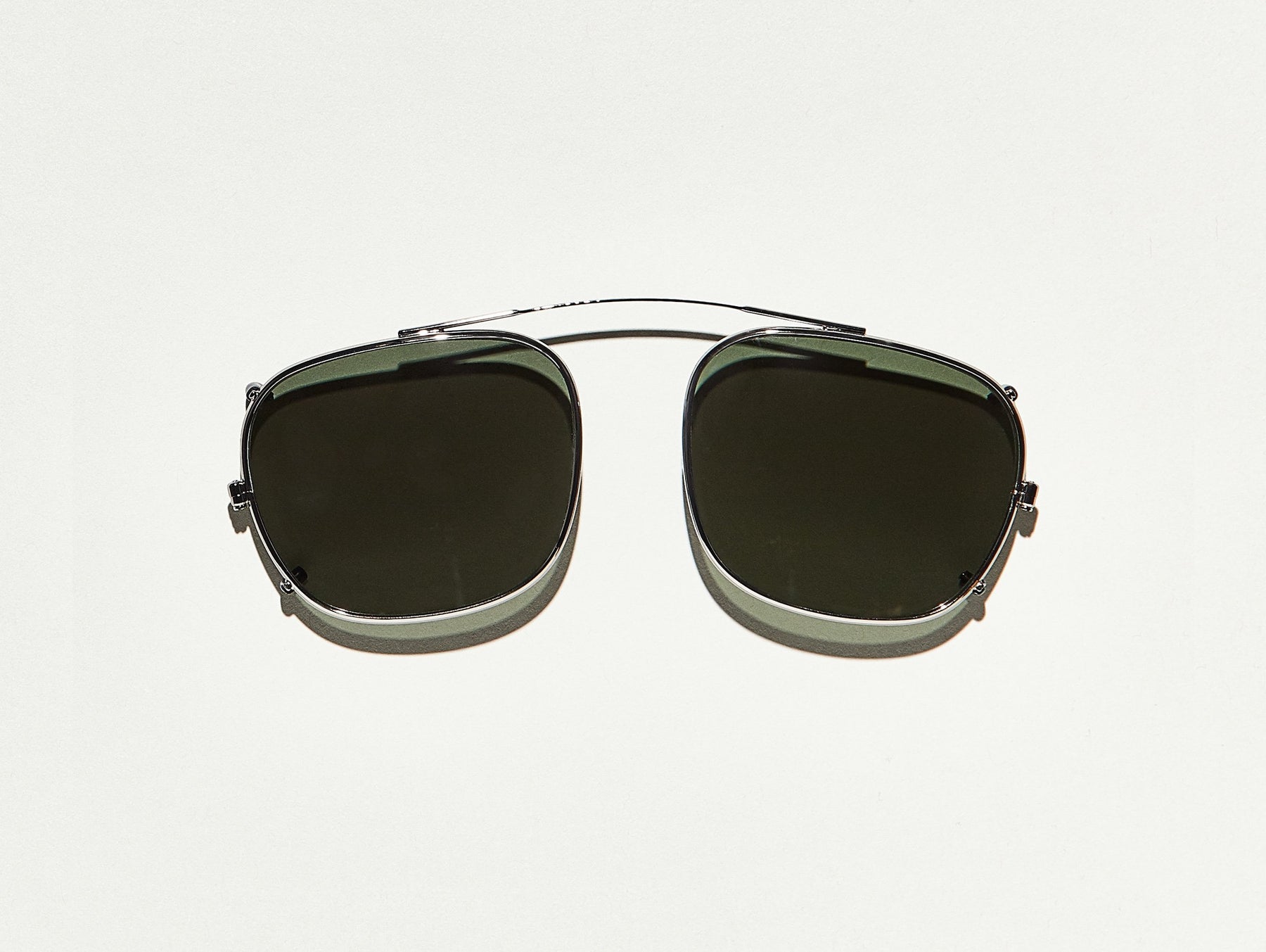 The SCHLEP CLIP in Gunmetal with G-15 Lenses