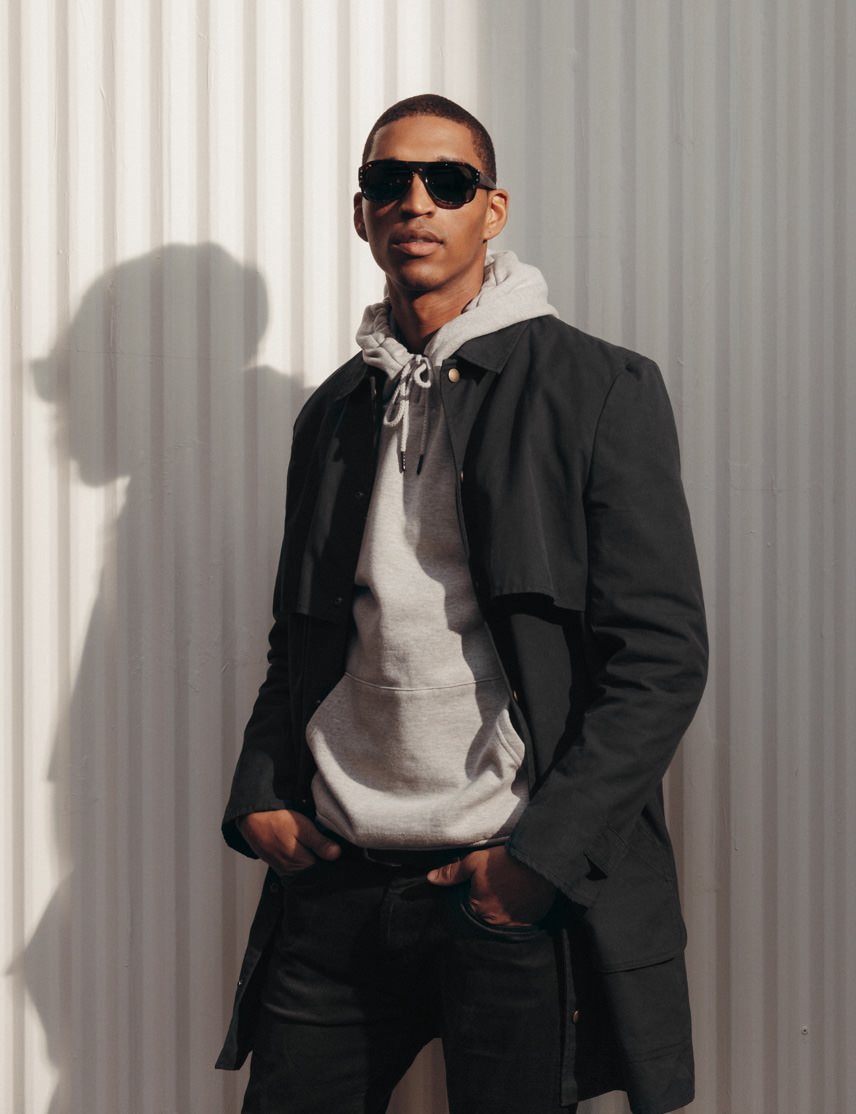 Model is wearing The SECHEL SUN in Dark Havana in size 54 with G-15 Glass Lenses