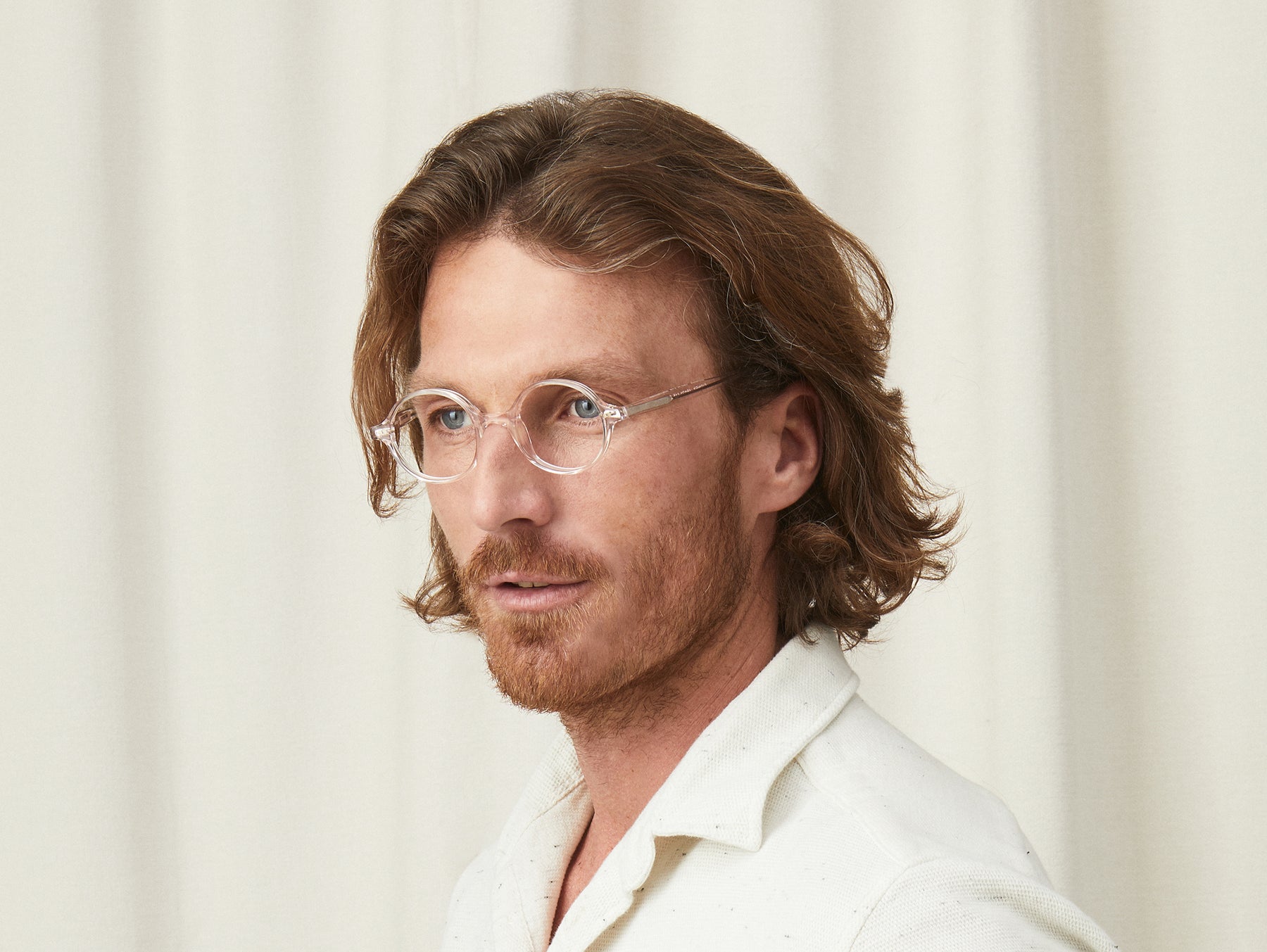 Model is wearing The SIDNEY in size 45 in Blush