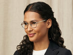 Model is wearing The SMENDRIK in size 48 in Silver