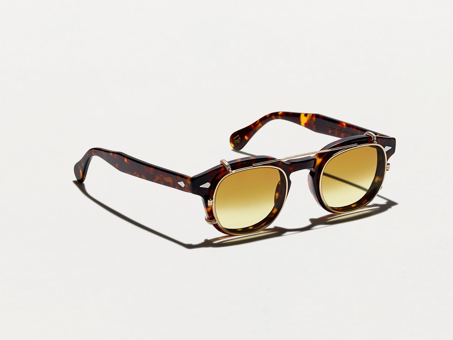 The CLIPTOSH in Gold with Chestnut Fade Tinted Lenses