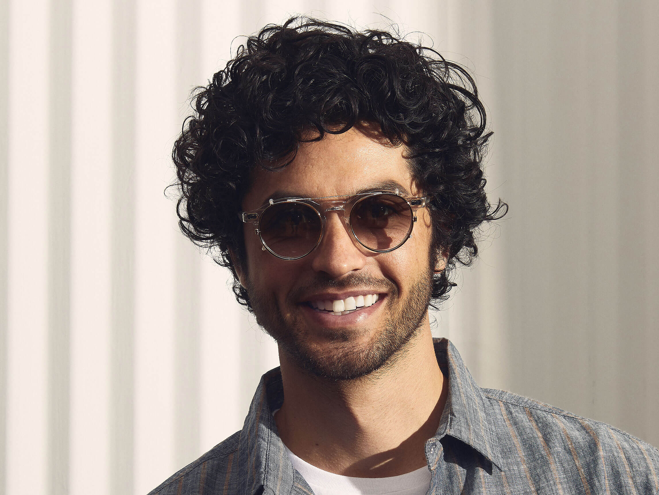 CLIPZEN in Gold | 色付きクリップオン Glasses – MOSCOT
