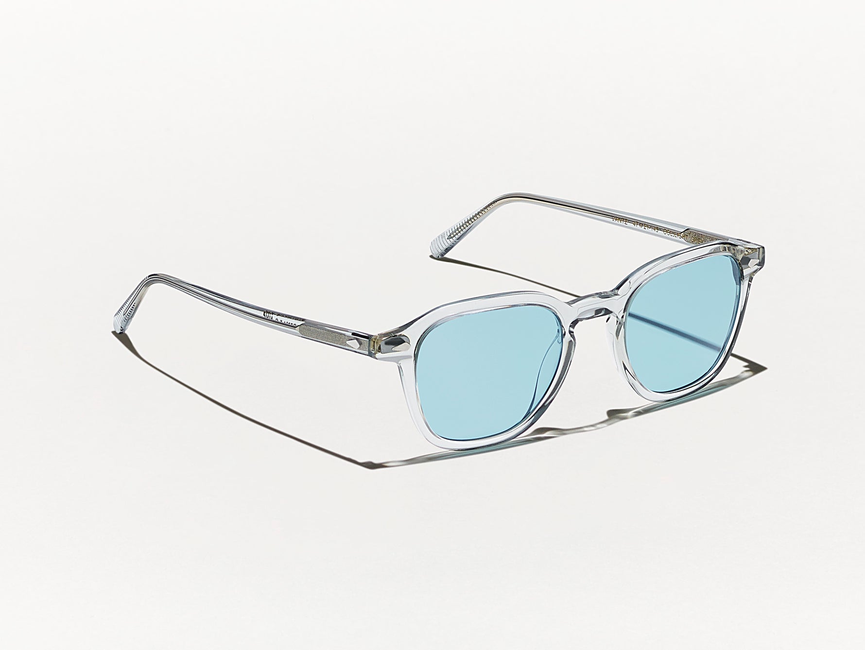 Le VANTZ SUN en Light Grey avec des verres en verre DG-37