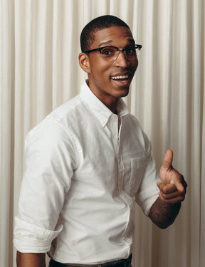 Model is wearing The YUKEL in size 48 in Burnt Tortoise/Gold